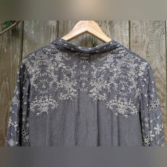 Johnny Was Dark Grey Embroidered Kimono Size XL - Picture 6 of 10